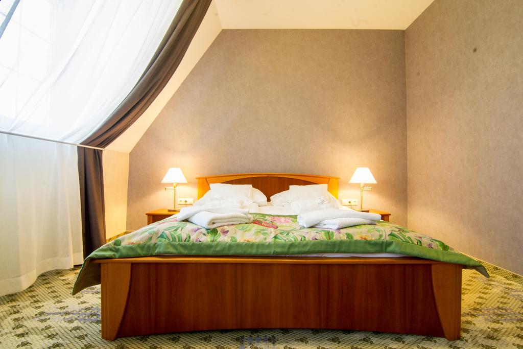 ホテル Batthyany Kuria Zalacsány 部屋 写真